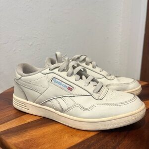 Vintage Reebok Off-White Leather Womens Sneakers 7.5